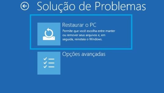 Meu notebook com Windows 10 exibe tela azul com o erro ‘INACCESSIBLE_BOOT_DEVICE’. O que pode estar causando isso e como resolver?